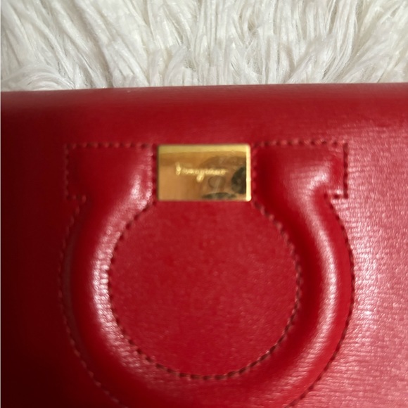 SALVATORE FERRAGAMO CHAIN WALLET (Authentic) - Picture 12 of 14